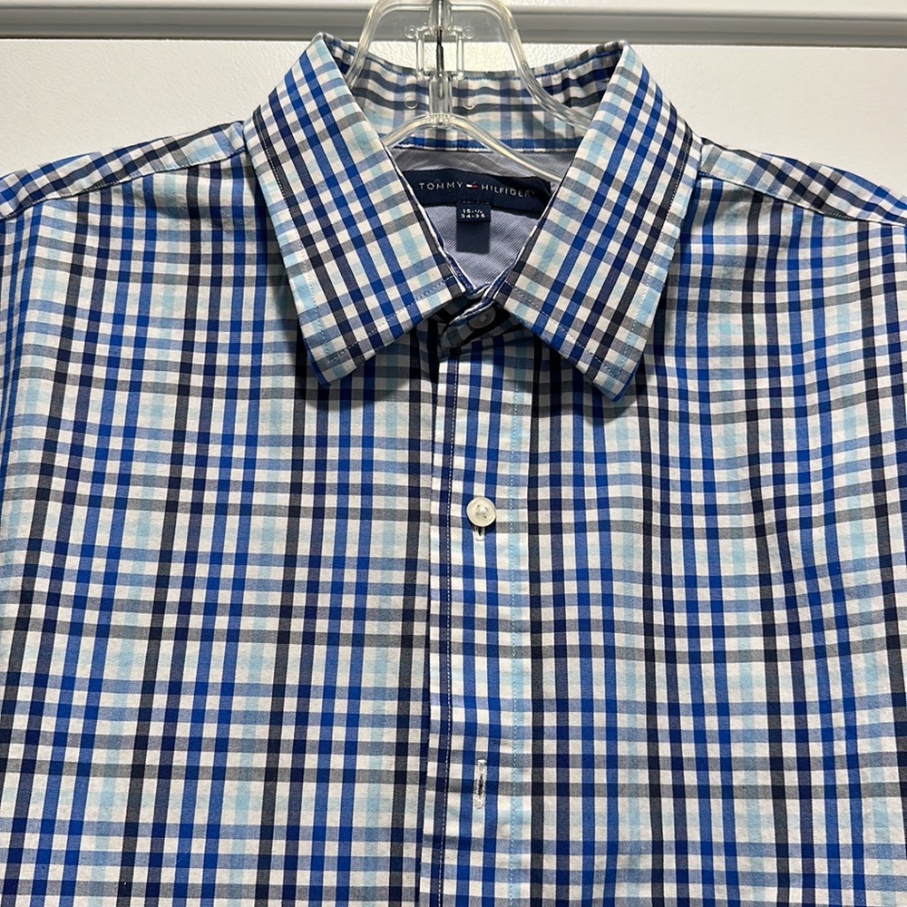 Tommy Hilfiger Men’s blue gingham dress shirt
